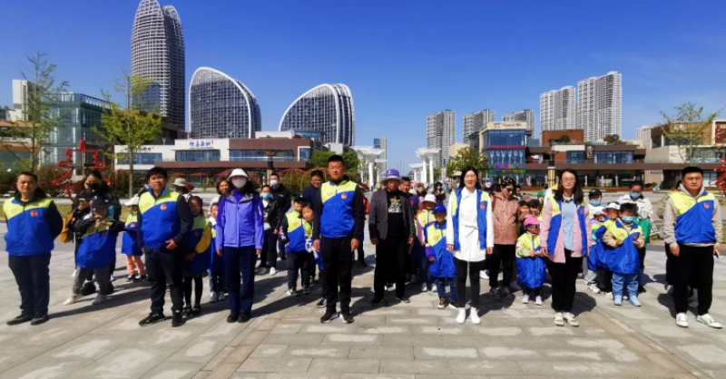 黃發(fā)集團(tuán)團(tuán)委開(kāi)展“守護(hù)最美海岸線”活動(dòng)